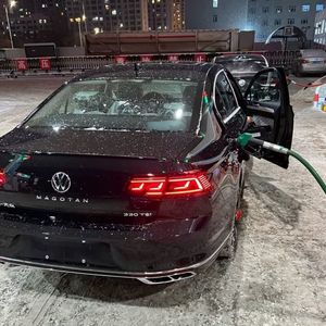 草莓视频黄色免费下载
