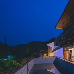 少妇嗯嗯啊太粗太硬了轻点
